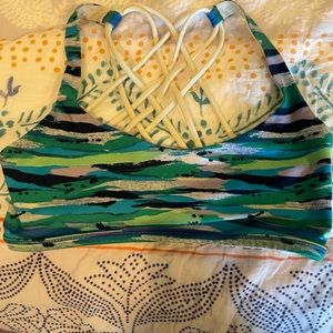 Lulu lemon free to be bra, 8